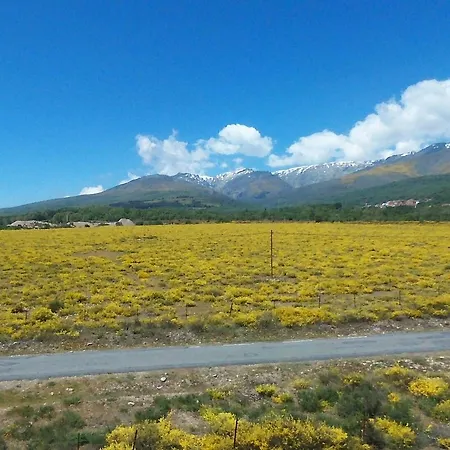 Loboratorio Rural, La Casa De Al Lado Casa di campagna Casas del Abad