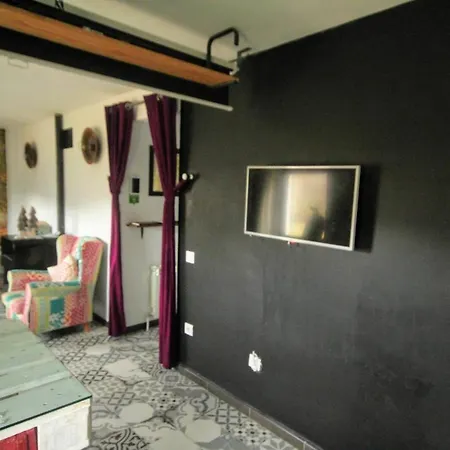 Loboratorio Rural, La Casa De Al Lado *