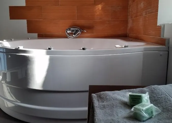 Loboratorio Rural, La Casa De Al Lado