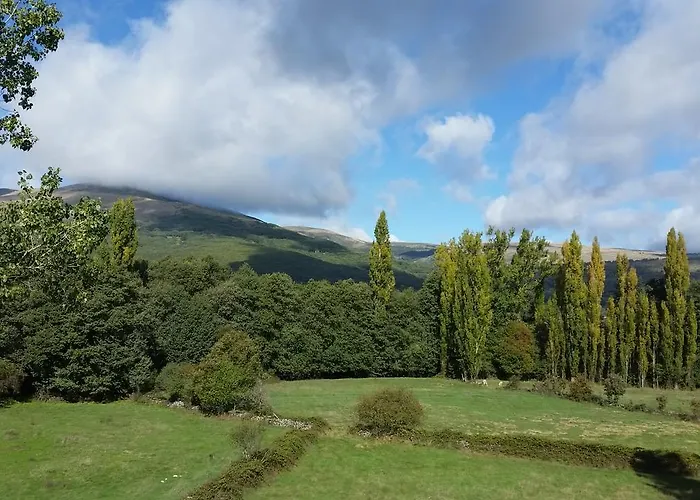 Loboratorio Rural, La Casa De Al Lado Casas del Abad