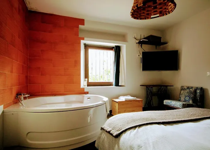 컨트리하우스 Loboratorio Rural, La Casa De Al Lado Casas del Abad